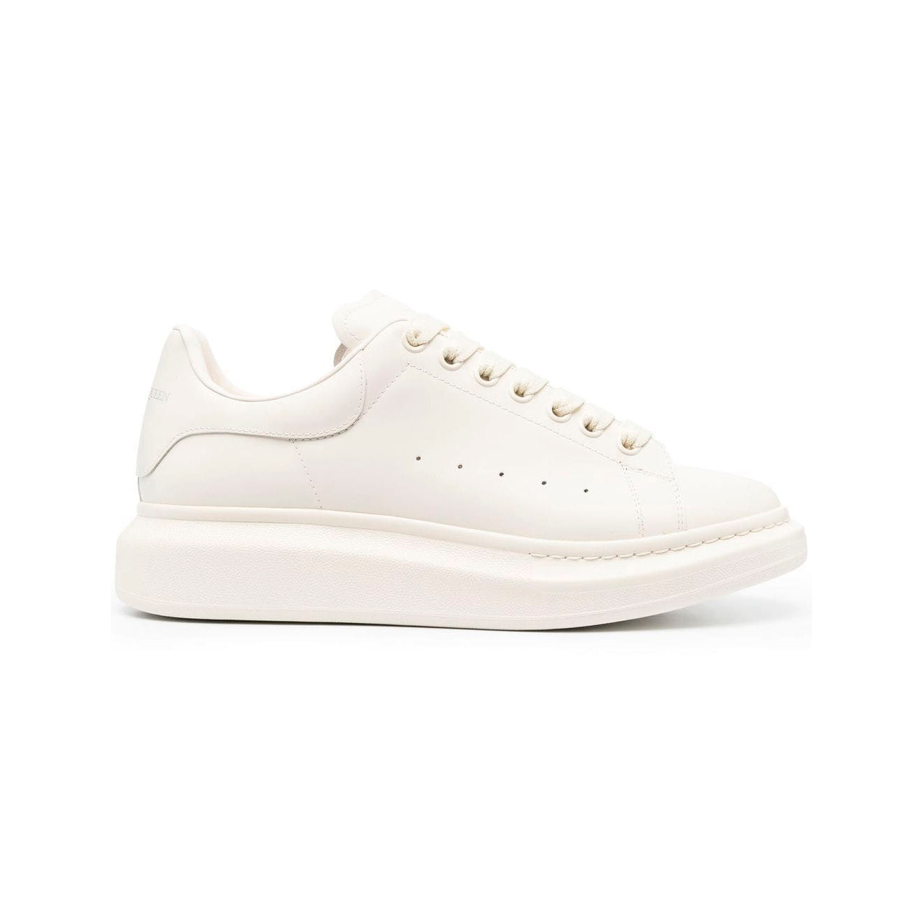 Alexander McQueen Sneakers Oversized Bianche Triple White Eleganti