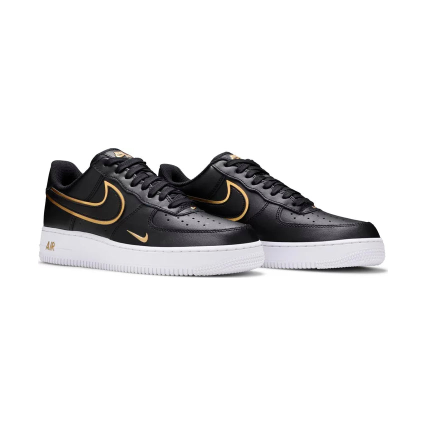 Nike Air Force 1 Low Nero con Doppio Swoosh Oro Metallizzato
