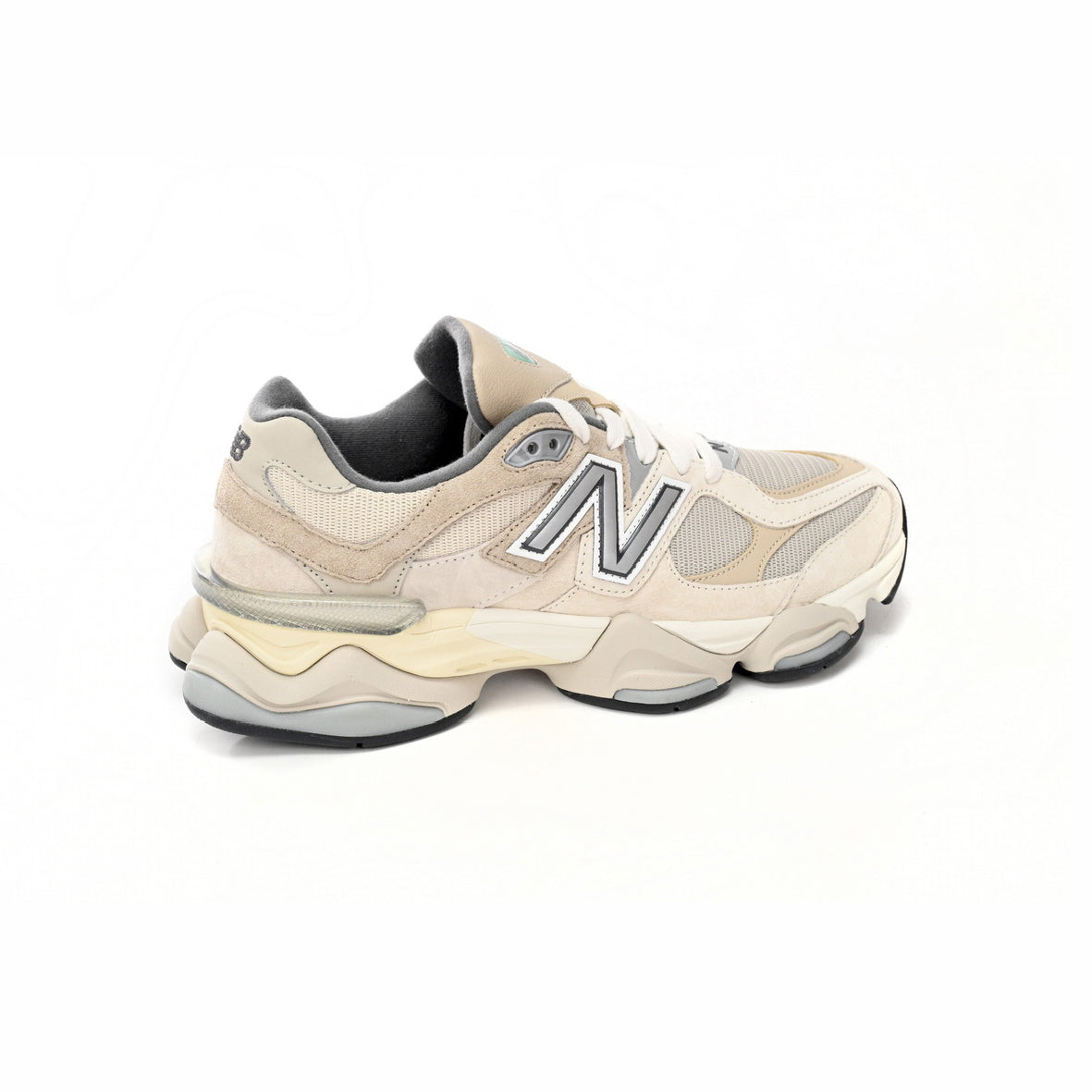 New Balance 9060 Scarpe Uomo Beige Chiaro in Pelle Scamosciata Casual